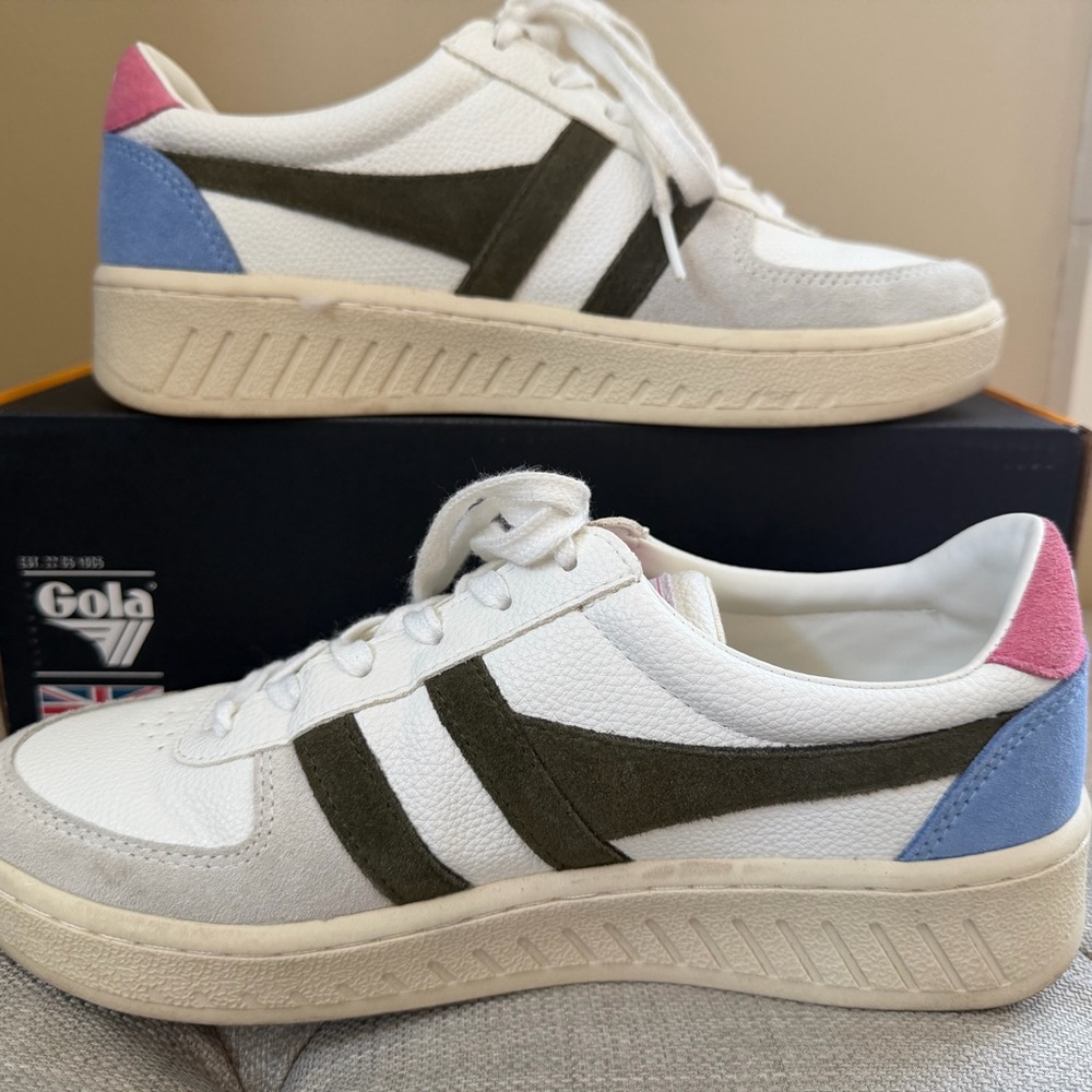 Gola Low-Top Sneakers in White with Pink and Light Blue Accents - Picture 5 of 7